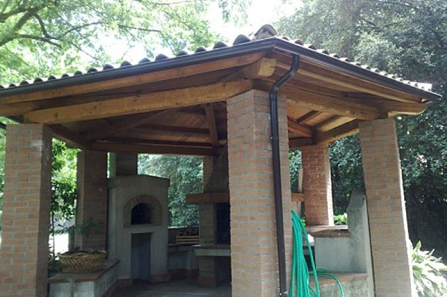 copertura in legno da giardino